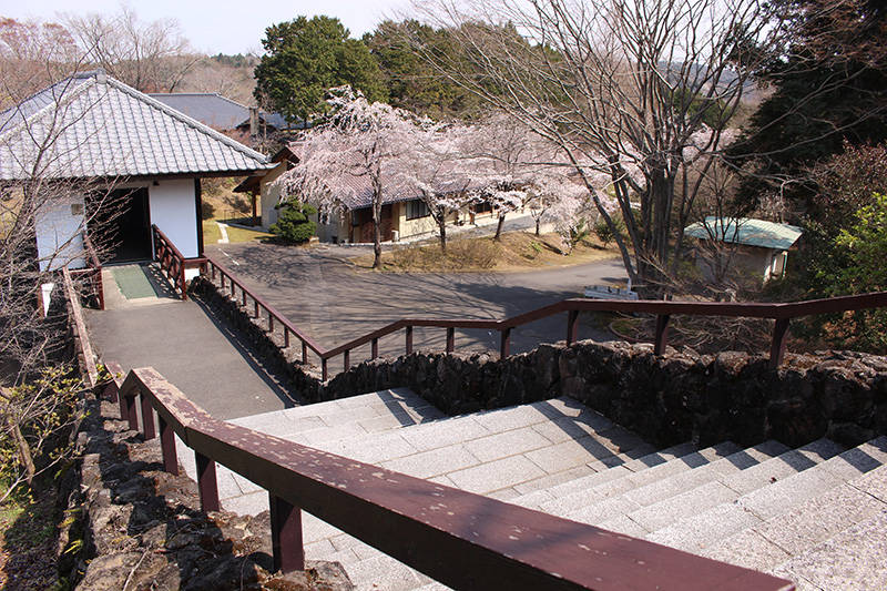 東門